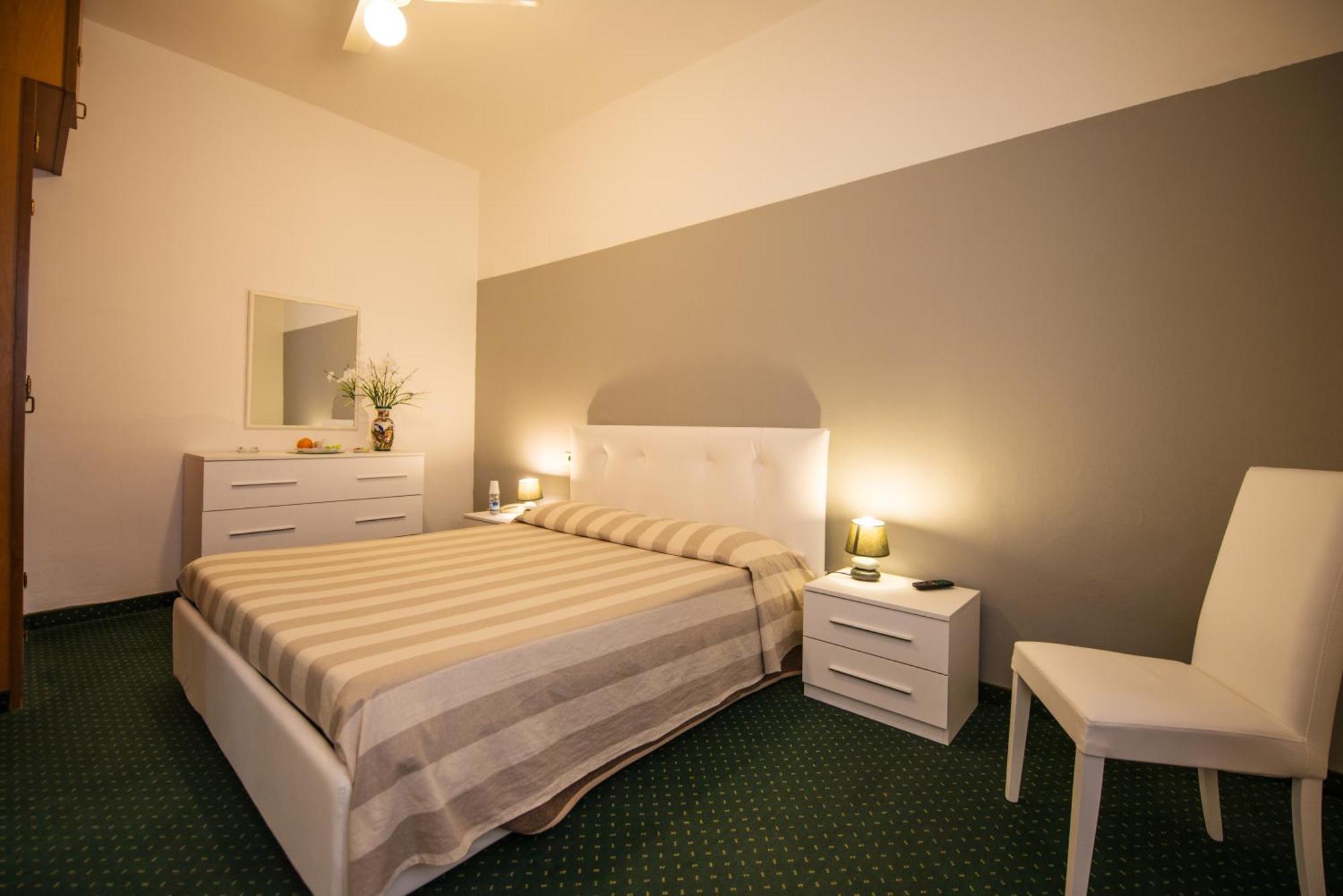 Hotel Ariston ピオンビーノ 部屋 写真